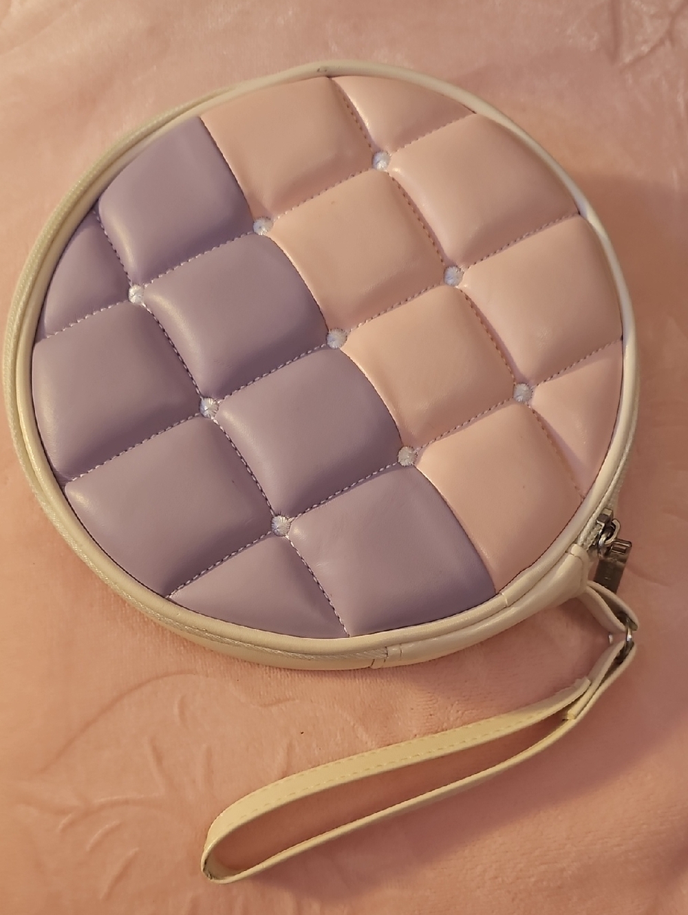 Physicians Formula Round Quilted Wristlet in Lavender and Blush Pink
